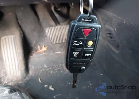 2013 Volvo Xc90 3.2/3.2 Platinum/3.2 Premier Plus from USA, damaged, VIN YV4952CY7D1644260